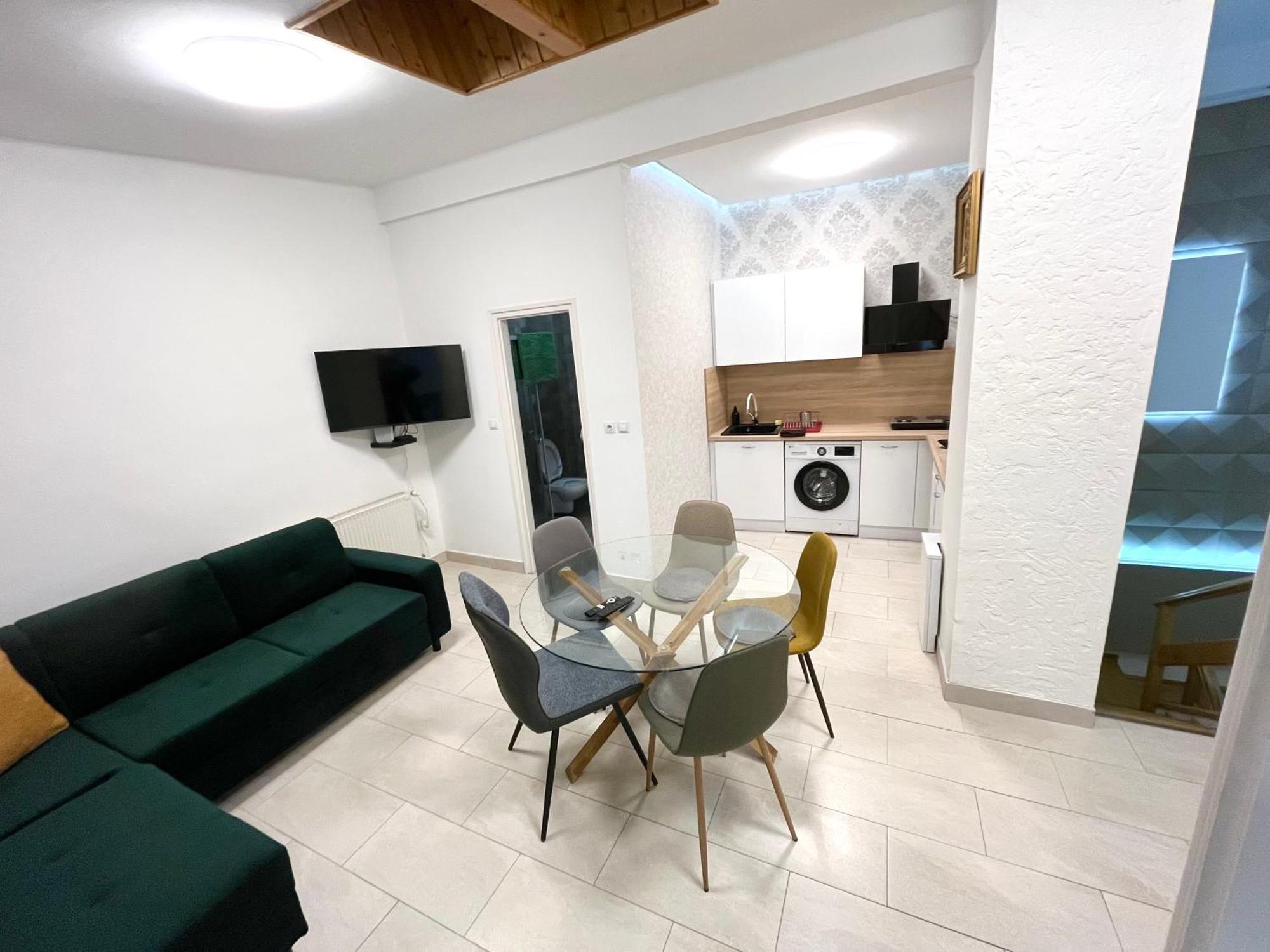 Apartment Sela 2 *